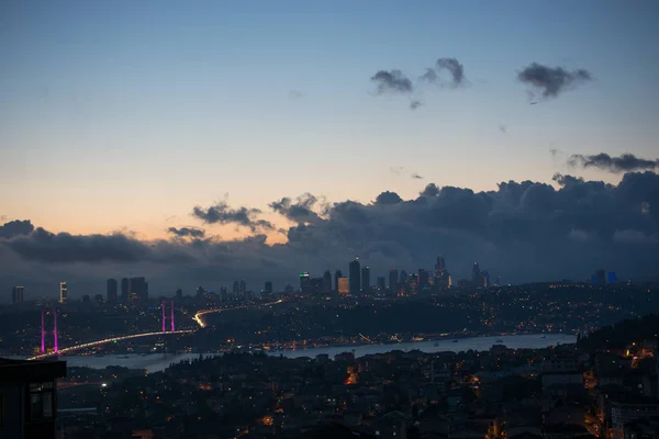 Stanbul Boğazı Köprüsü Gün Batımında — Stok fotoğraf