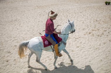 Osmanlı süvari onun ata binme