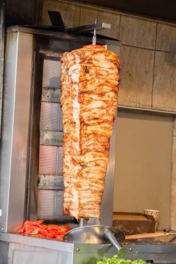 Geleneksel Türk döner kebap ızgara