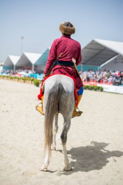 Osmanlı süvari onun ata binme