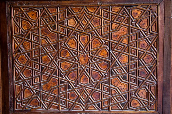 Tahtada geometrik desenli Osmanlı Türk sanatı