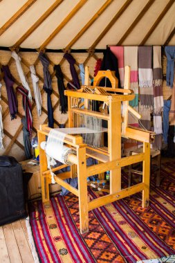 Halı dokuma tezgâhı üzerinde geleneksel türleri