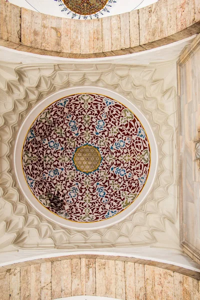 Εσωτερική άποψη του θόλου στην οθωμανική αρχιτεκτονική — Φωτογραφία Αρχείου