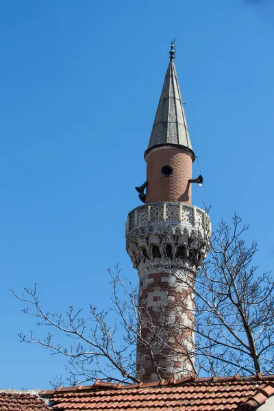 Osmanlı Tarzı Camilerin Minaresi — Stok fotoğraf