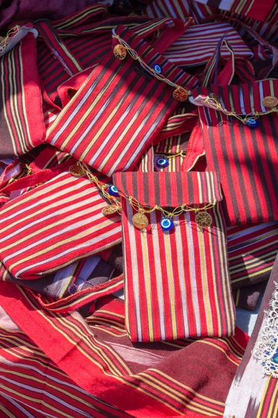 Traditionelle türkische Handtaschen als Geschenkartikel — Stockfoto