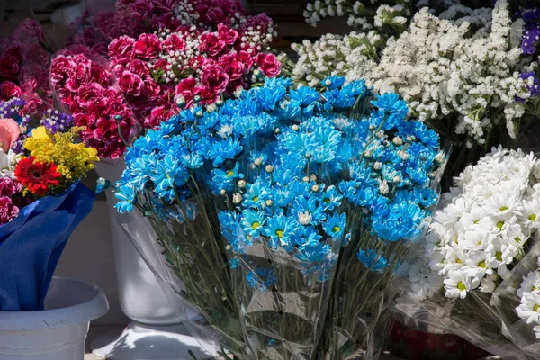 Hermosas Flores Varios Tipos Una Flor Jarrón — Foto de Stock