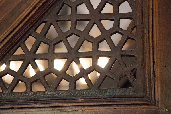 Tahtada geometrik desenli Osmanlı Türk sanatı