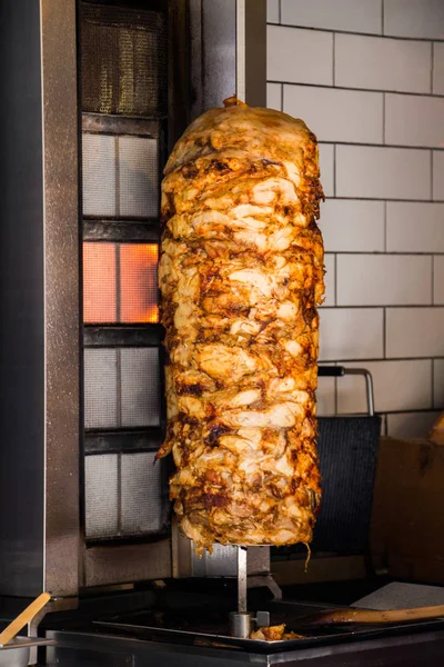 Geleneksel Türk Donör Kebabı direkte