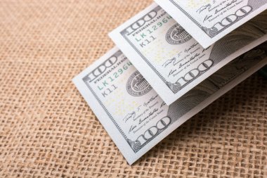 Banknotlar keten bir tuvalde tuval üzerine Amerikan dolarları
