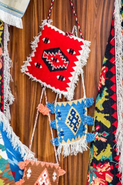 Geleneksel Türk el yapımı çantalar