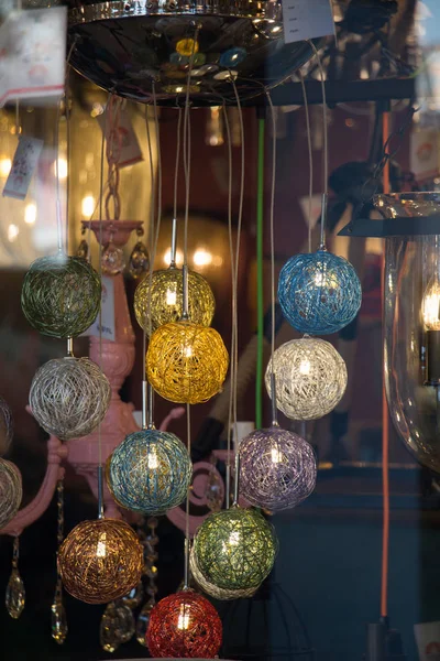 Декоративные лампочки накаливания — стоковое фото