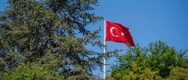 Türkische Nationalflagge im Blick — Stockfoto