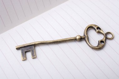 Retro altın renk anahtarlarını tarz