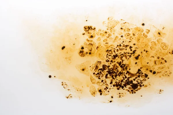 Kahve sıcak suda çözülür