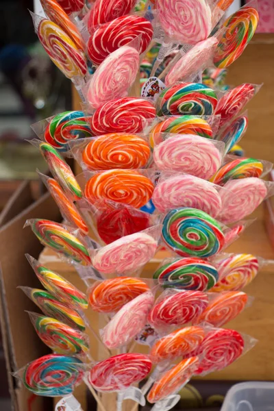 lezzetli girdap şeker ve tatlılar çocuklar için