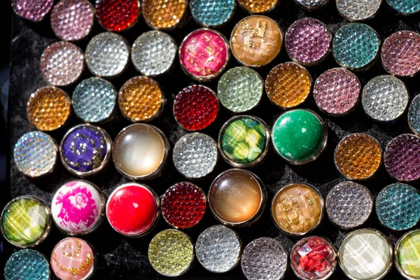 Conjunto de botões de costura coloridos brilhantes — Fotografia de Stock