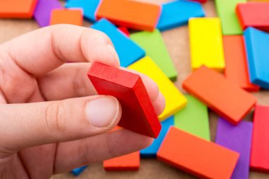 Çeşitli renk ahşap bloklar