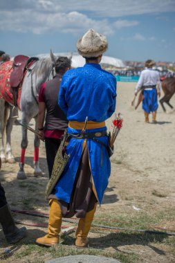 Türk Süvari etnik giyim örnekleri