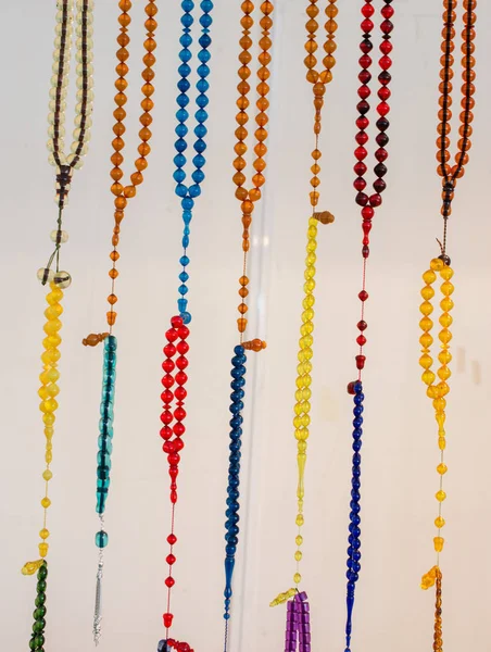 Conjunto de contas de oração de várias cores — Fotografia de Stock