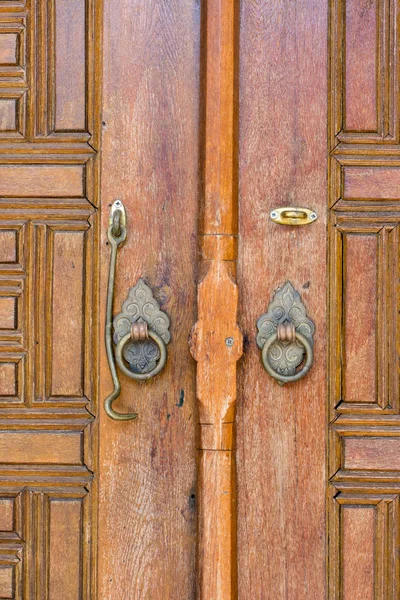 Handgefertigter Türknauf aus Metall — Stockfoto