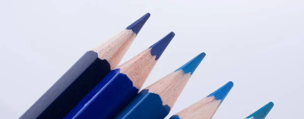 彩色铅笔的各种色调 — 图库照片
