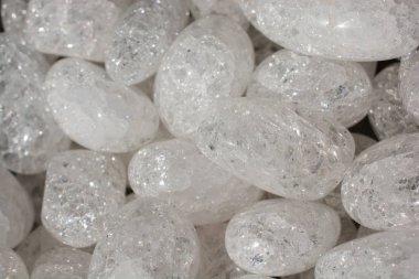 Doğal mineral değerli taşlar kümesi 