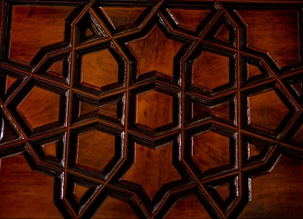 Tahtada geometrik desenli Osmanlı Türk sanatı