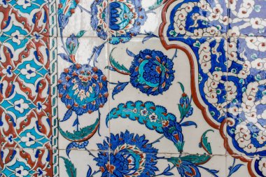 Çiçek Sanat desen örneği Osmanlı zaman taşlarla