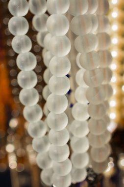  Aynı tür ve renk boncuk