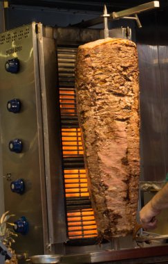 Geleneksel Türk döner kebap ızgara