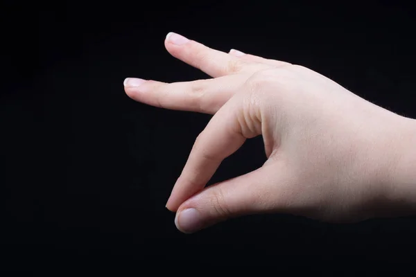Χέρι Gesturing Σημάδι Εντάξει Εντάξει Συμφωνώ Μαύρο Φόντο — Φωτογραφία Αρχείου