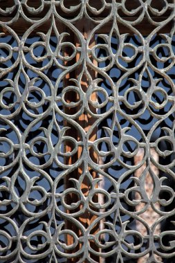 Metallere uygulanan Osmanlı sanat örnekleri