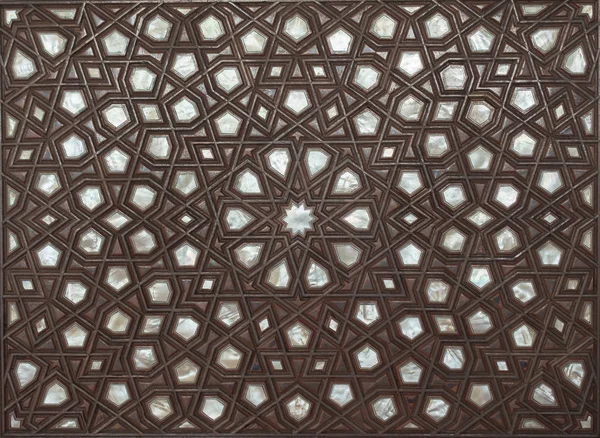 真珠の象眼細工の母のオスマン美術の例 ストックフォト