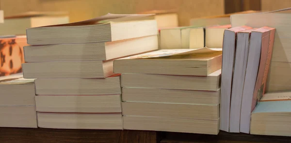 Pilha Livros Armazenados Como Educação Conceito Negócio — Fotografia de Stock