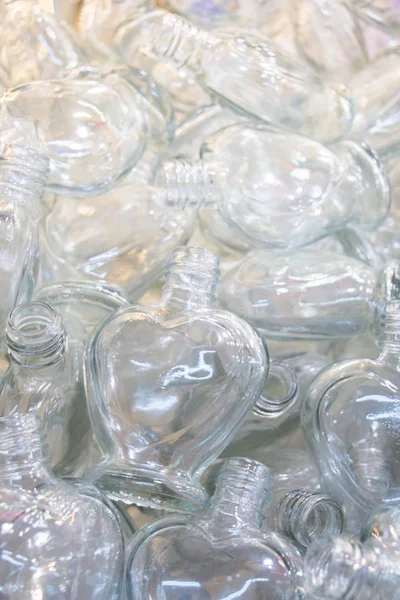 空の小さな透明なボトルのセット — ストック写真