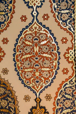 Osmanlı zamanının çiçek desenli örneği