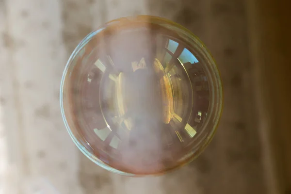 Vyfouknutá Jedna Mýdlová Bublina Vzduchu — Stock fotografie