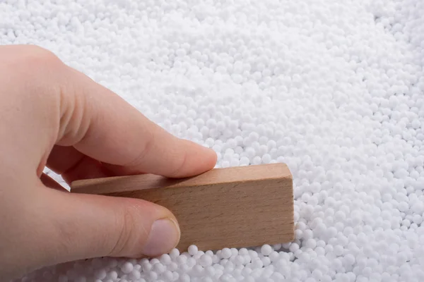 Kleines Stück Geschnittenes Holz Der Hand Hintergrund — Stockfoto