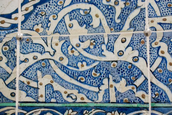 Osmanlı Zamanının Çiçek Desenli Örneği — Stok fotoğraf