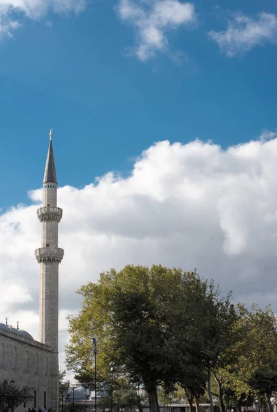 Minaret of Ottoman Mosques in view — Stock Photo, Image