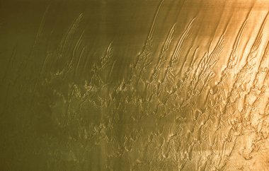 Metal yüzeydeki su akışı soyut doku arkaplanı 