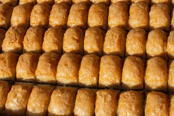 来自土耳其的传统土耳其甜点Baklava — 图库照片