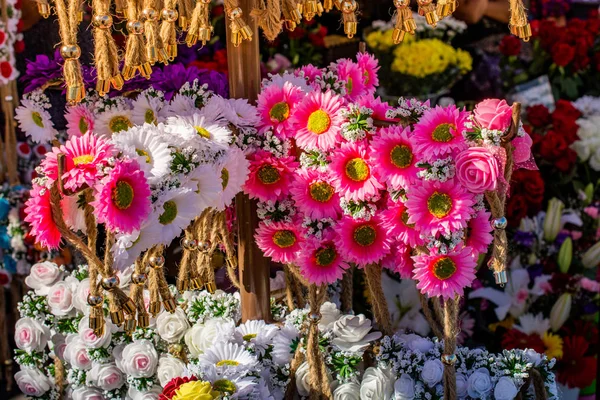 Květinové Umění Barevných Umělých Květin — Stock fotografie