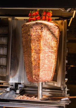Geleneksel Türk Doner kebabı şiş kebap. Türk mutfağı