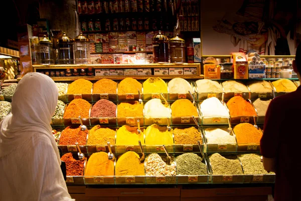 Oosterse Kleurrijke Specerijen Traditionele Turkse Spice Bazaar — Stockfoto