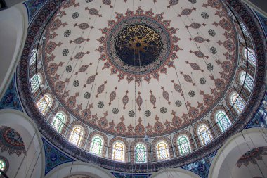 İstanbul, Türkiye 'de Osmanlı mimarisinde kubbenin iç görünümü