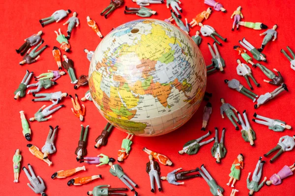 Статуэтки Всему Земному Шару Число Погибших Пандемия Коронавируса Мире — стоковое фото