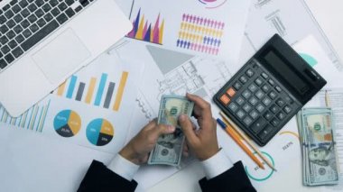 İşadamları para bölmek deneyin. Açgözlü, inatçı, işbirliği yapmayan erkekler bize dolar ile.