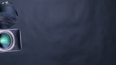 Bir arka plan üzerinde izole kamera yayın. Hiçbir insan.