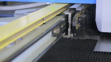 Metal delme için otomatik metal işleme makine.